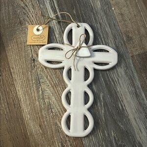 NWT Mud Pie cross 8” HG99